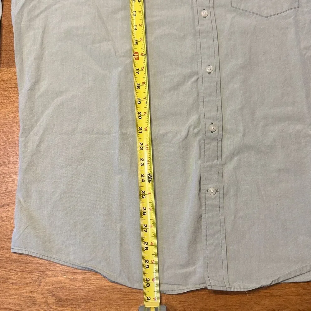 Banana Republic Men's Sage Button Down Shirt